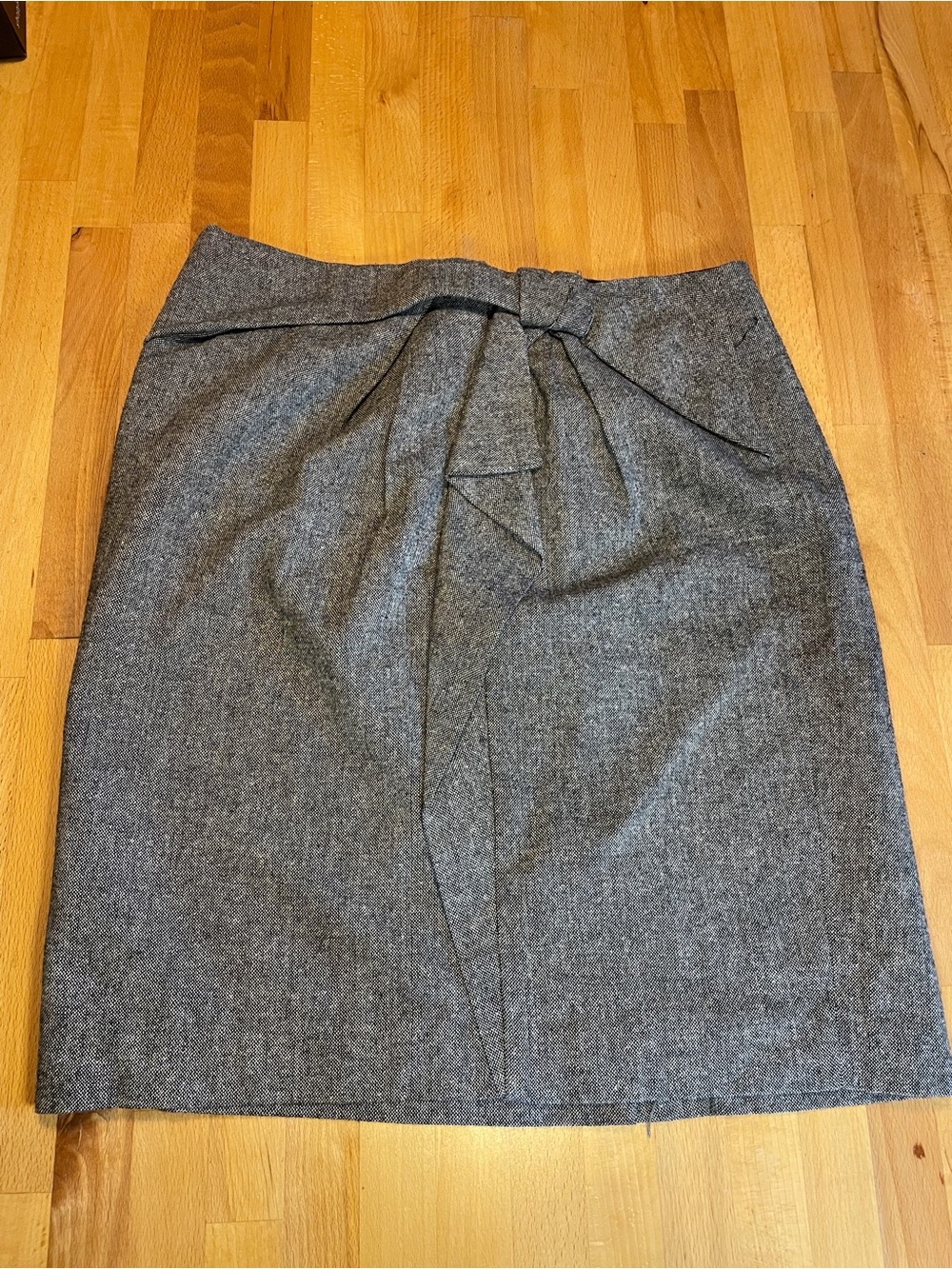 Banana Republic Gray Tie-Front Pencil Skirt